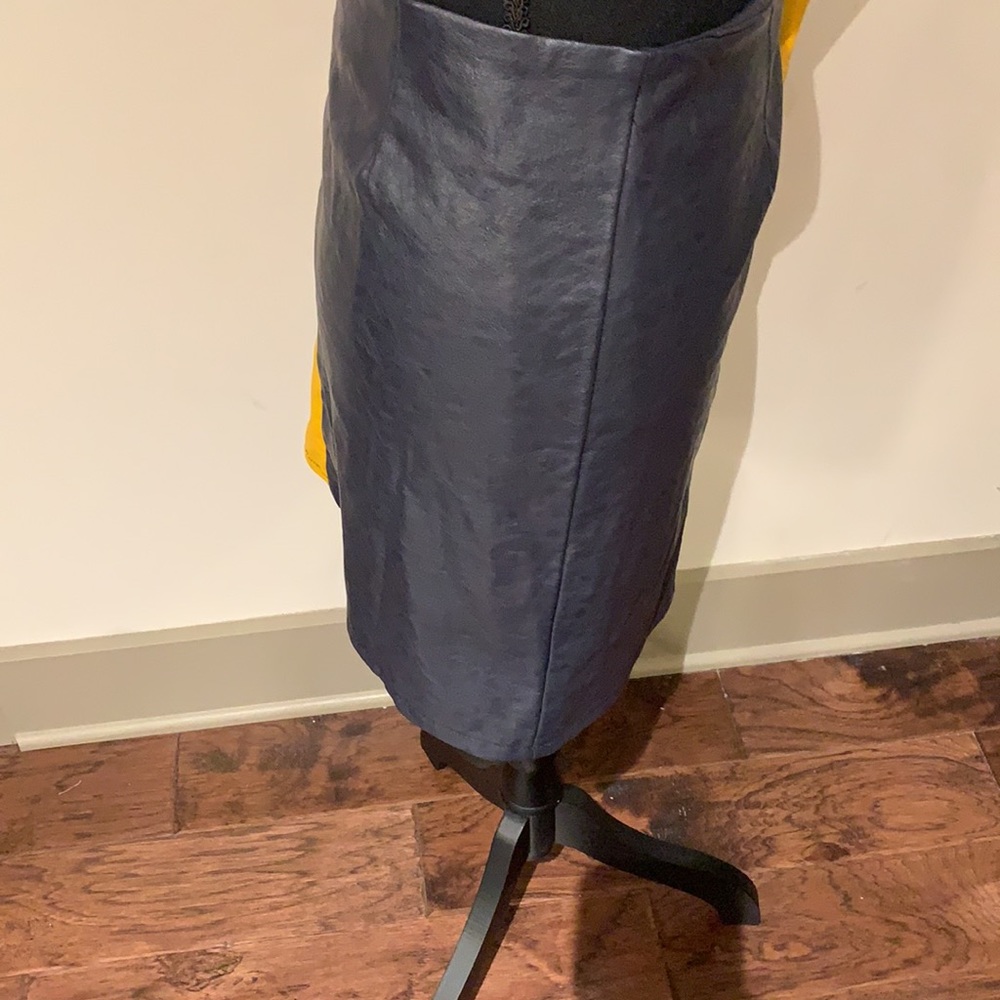 Colorblock leather mini skirt - Picture 4 of 5